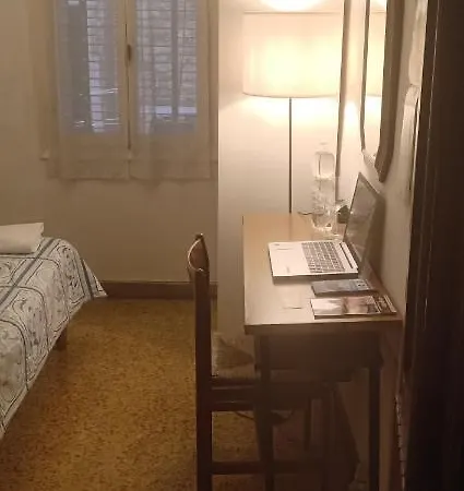 Appartement Renato House à Venise Extérieur photo